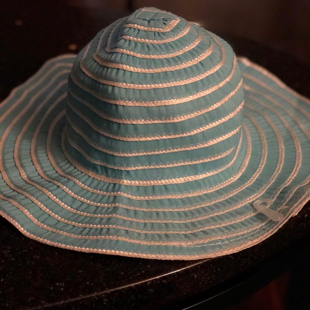 Spring hat/ beach hat